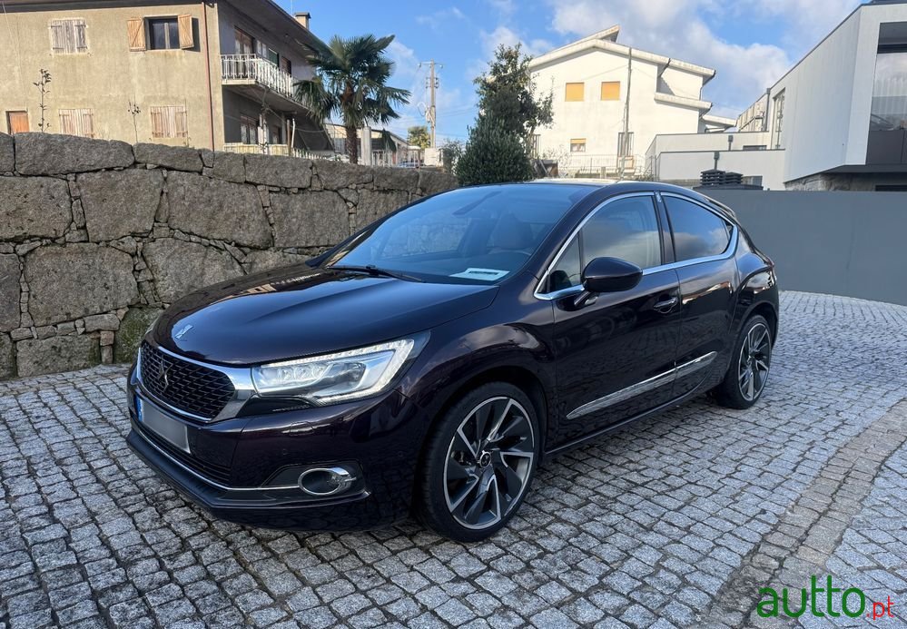 2015' DS Automobiles Ds4 1.6 Thp Sport Chic photo #1