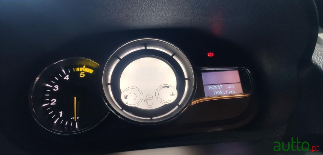 2014' Renault Megane Sport Tourer photo #5