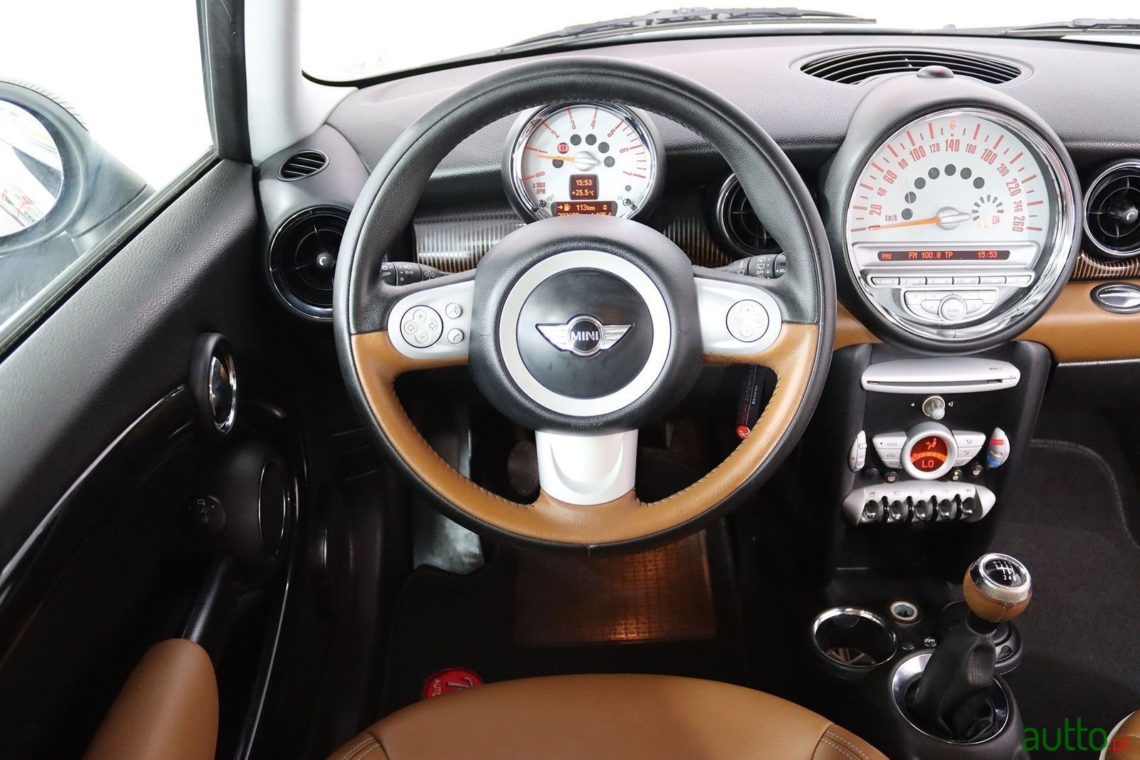 2010' MINI Cooper photo #5