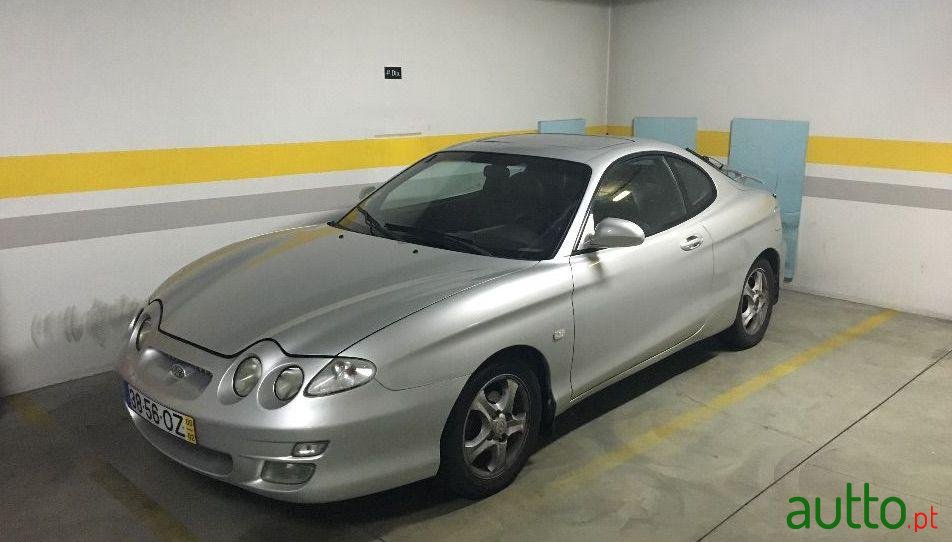 2000' Hyundai Coupe 1.6 16V photo #2