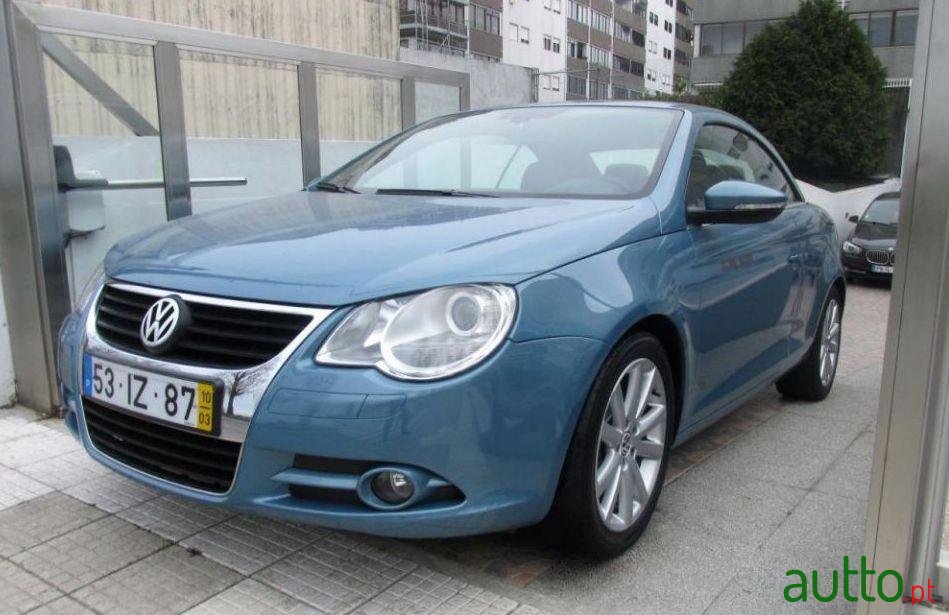 2010' Volkswagen Eos photo #2
