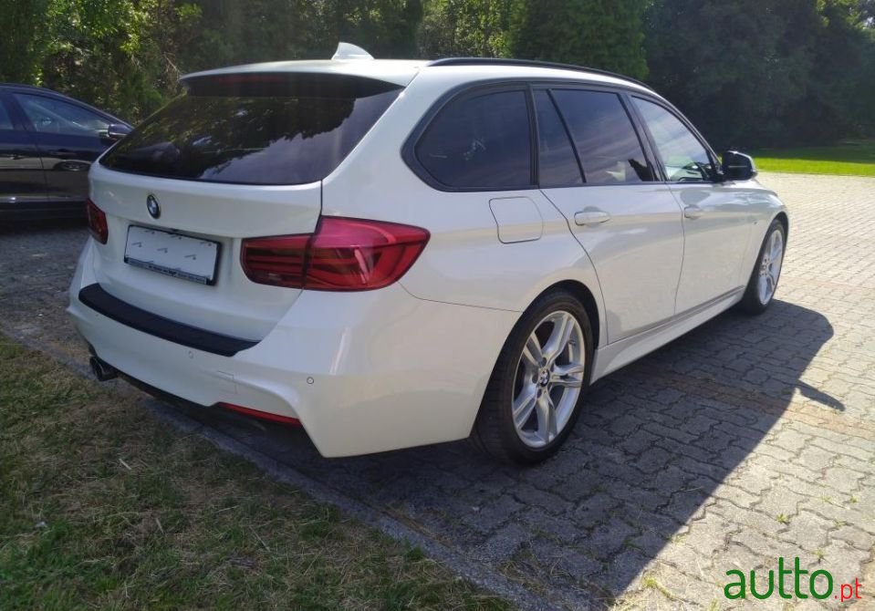 2016' BMW 320 photo #1