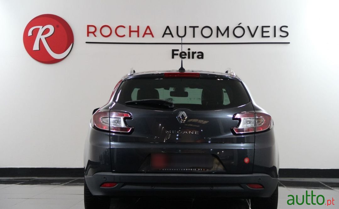 2013' Renault Megane photo #5