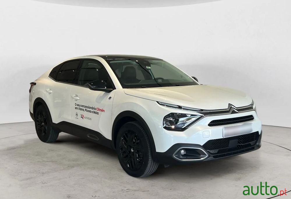 2024' Citroen E-C4 X photo #1