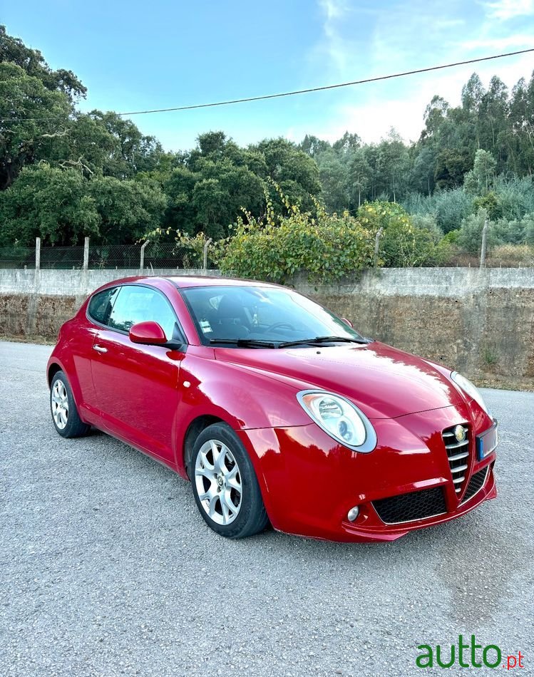 2012' Alfa Romeo MiTo photo #1