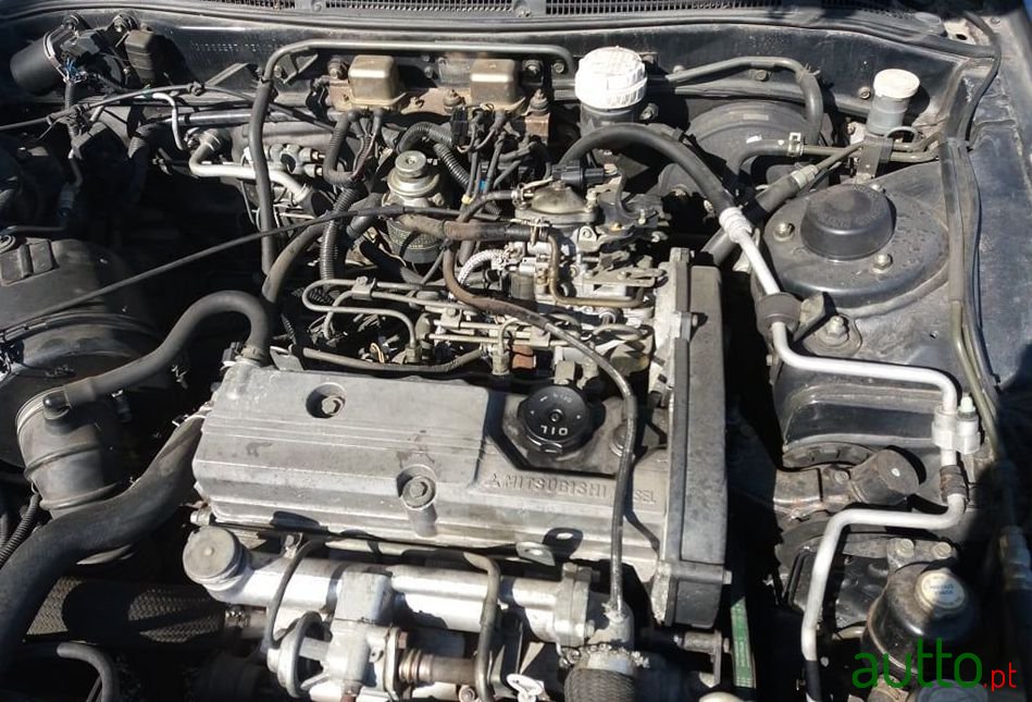 1993' Mitsubishi Galant photo #3