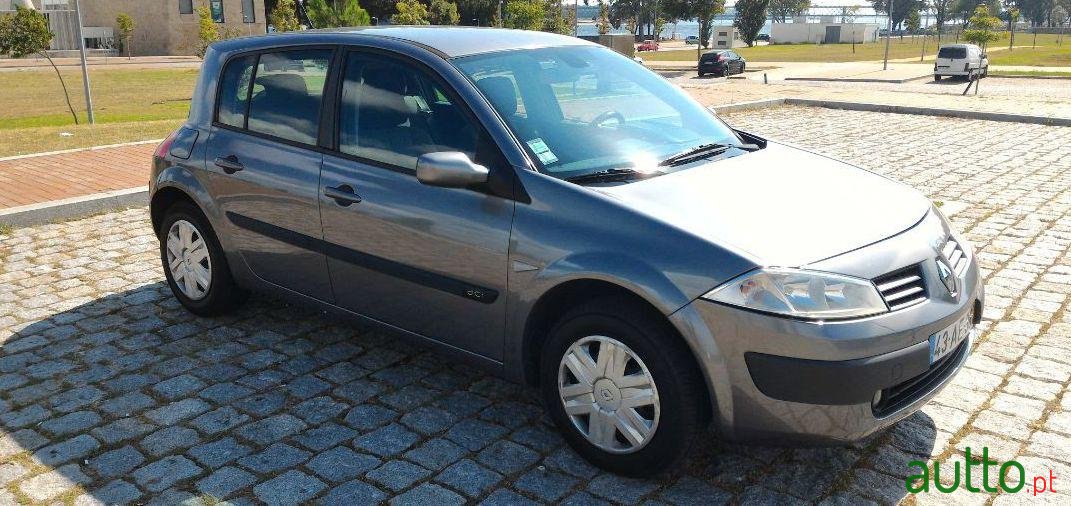 2005' Renault Megane photo #5