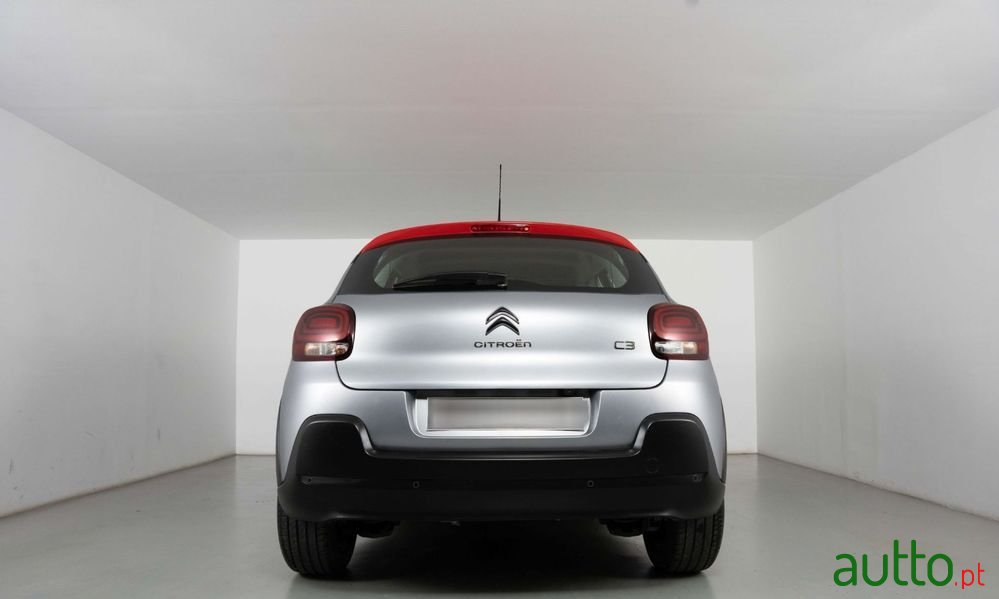 2021' Citroen C3 1.2 Puretech Shine photo #4