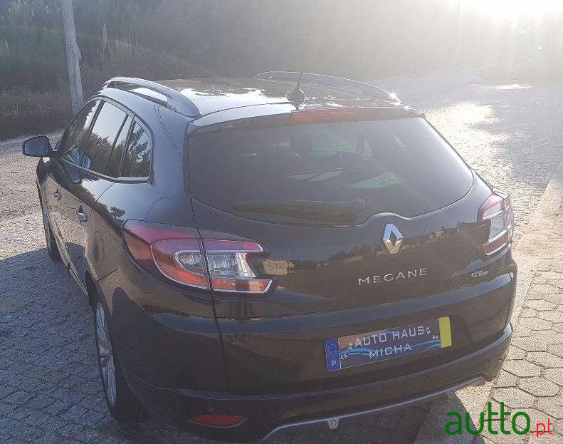 2012' Renault Megane-Sport-Tourer Gt Line photo #1