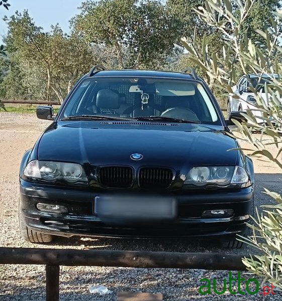 2001' BMW Série 3 D Touring photo #2