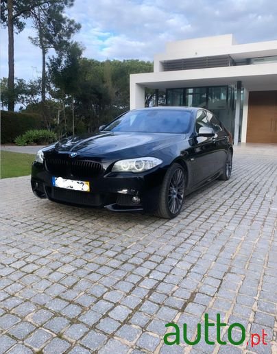 2011' BMW 535 photo #2