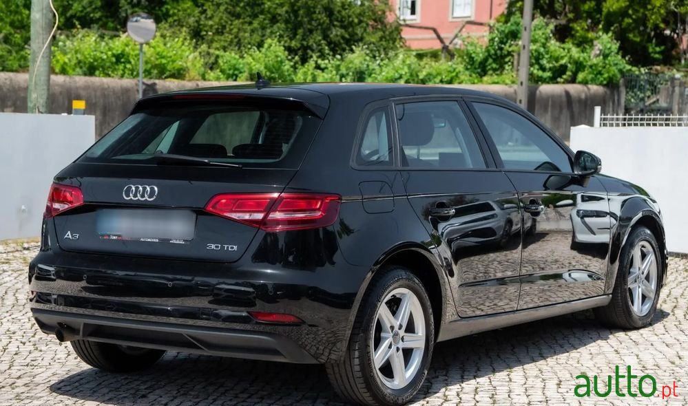 2019' Audi A3 Sportback photo #3