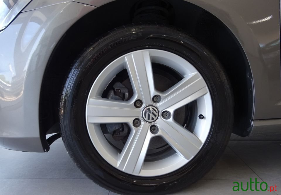 2015' Volkswagen Golf Variant photo #4