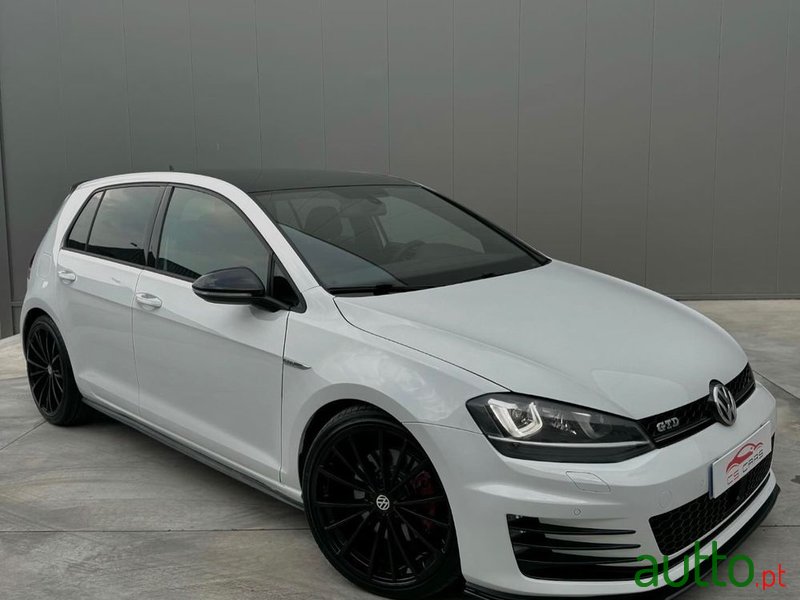 2014' Volkswagen Golf 2.0 Tdi Gtd photo #2