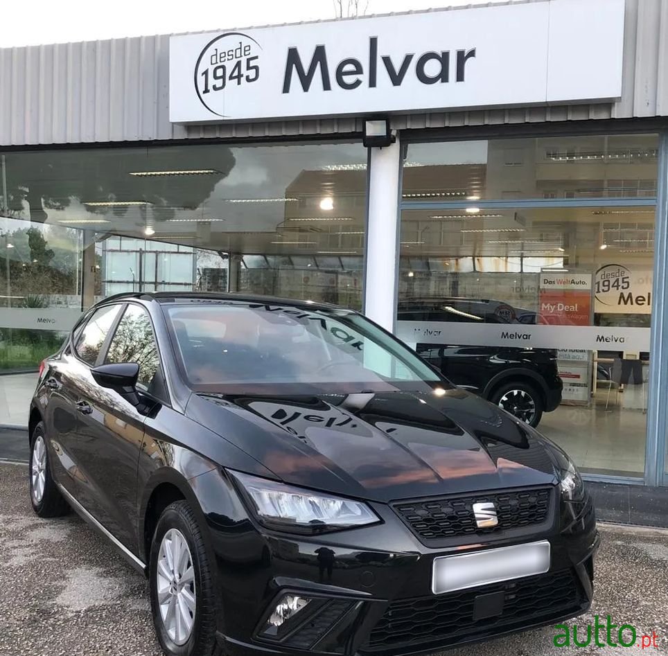 2022' SEAT Ibiza 1.0 Tsi Style photo #2