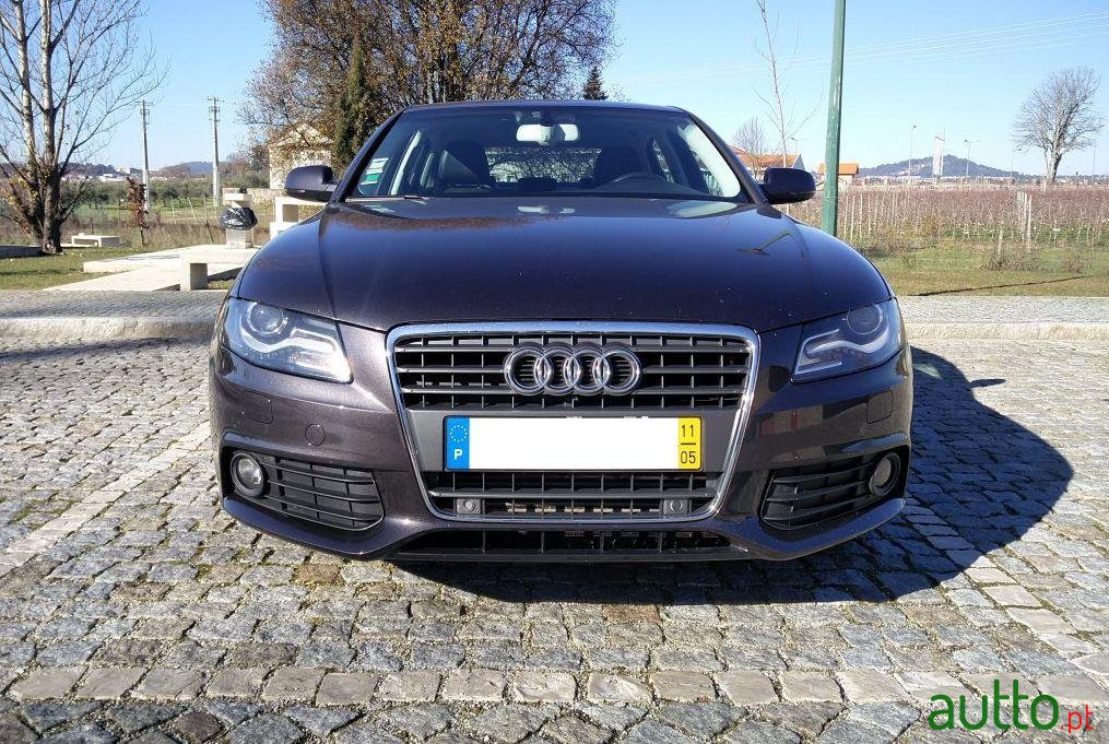 2011' Audi A4 2.0 Tdie Advance photo #3