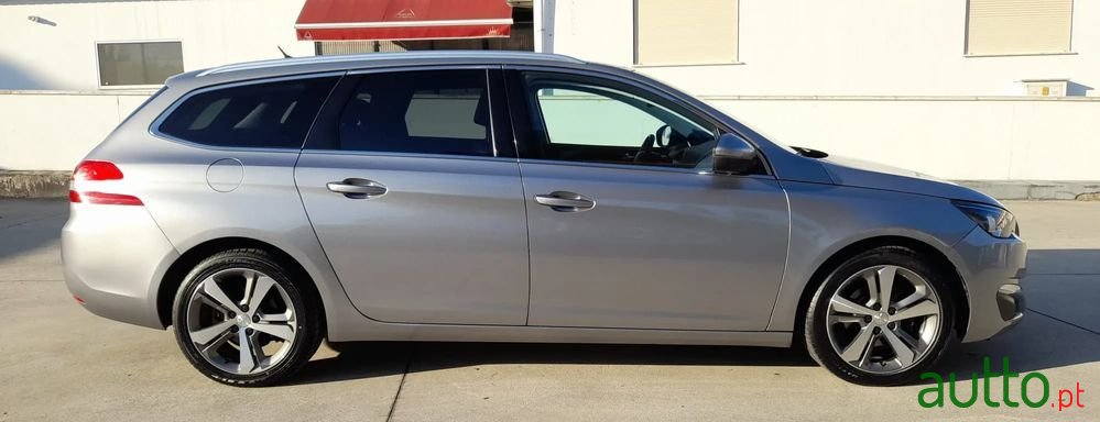 2016' Peugeot 308 Sw photo #5