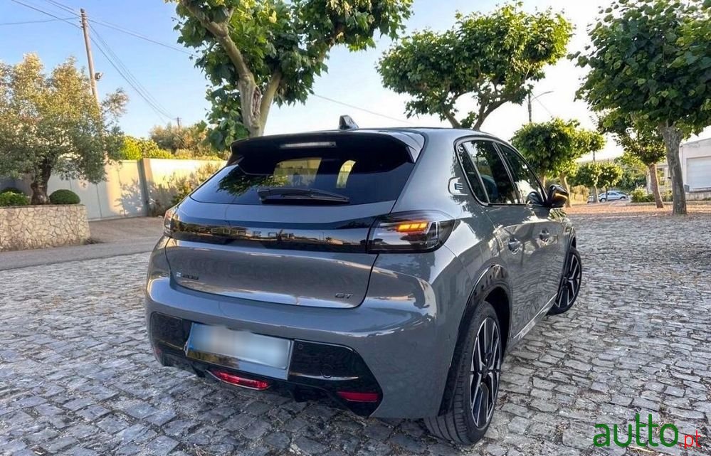 2024' Peugeot e-208 51 Kwh Gt photo #5
