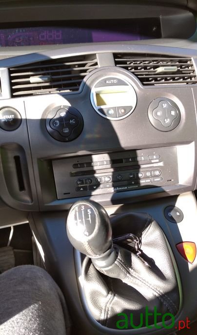 2006' Renault Scenic photo #4