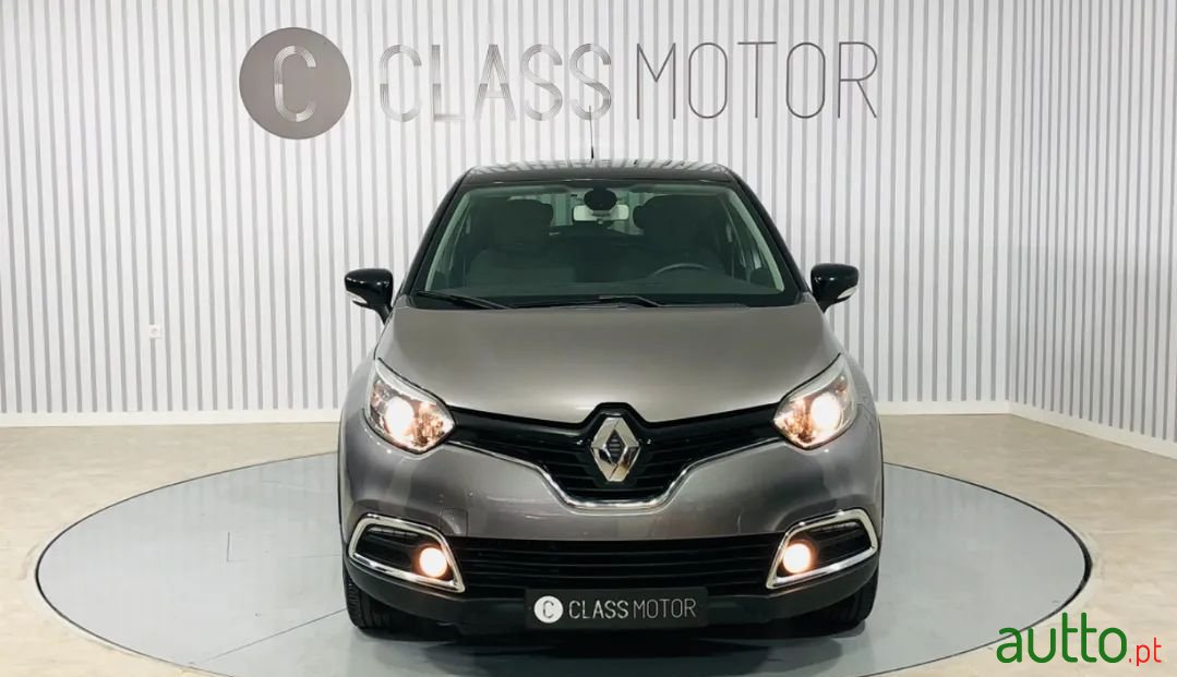 2016' Renault Captur photo #2