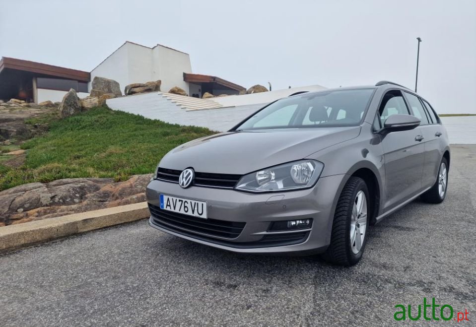 2015' Volkswagen Golf Variant photo #4