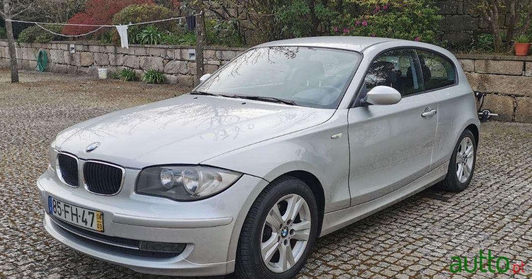 2008' BMW 118 D photo #2