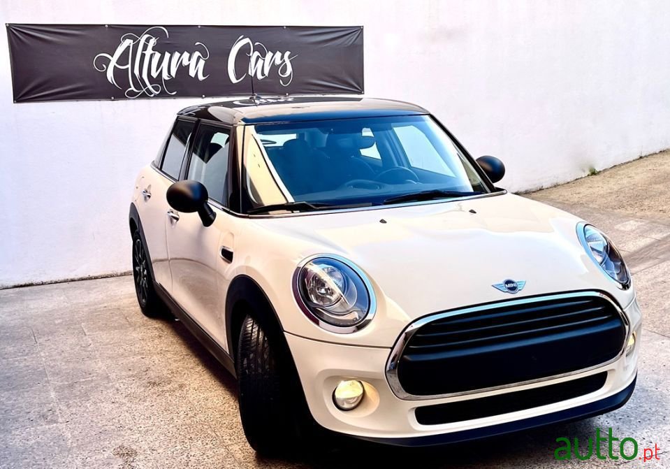 2015' MINI One photo #2