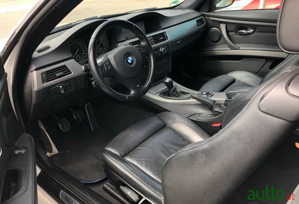 2012' BMW 320 photo #5