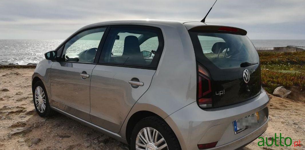 2017' Volkswagen Up! photo #3