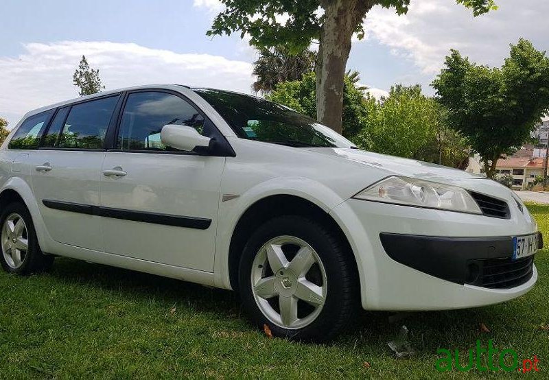 2007' Renault Megane Break photo #3