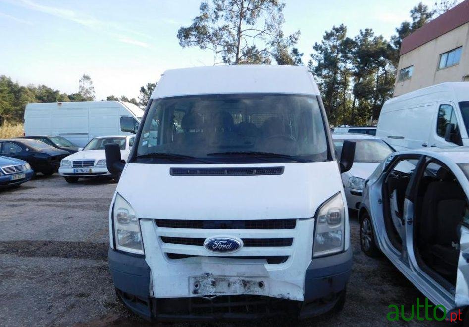 2011' Ford Transit Transit 2.2 9Lug photo #2