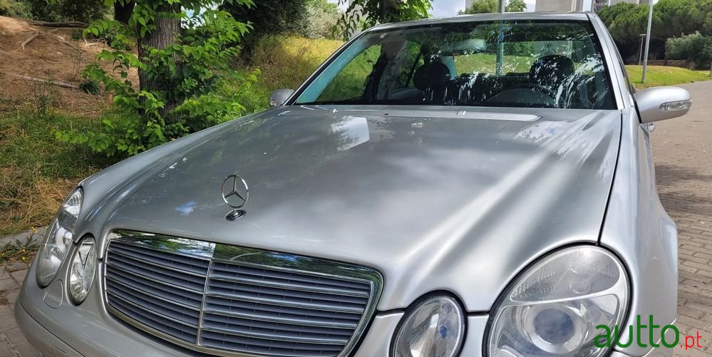 2002' Mercedes-Benz E 240 photo #5