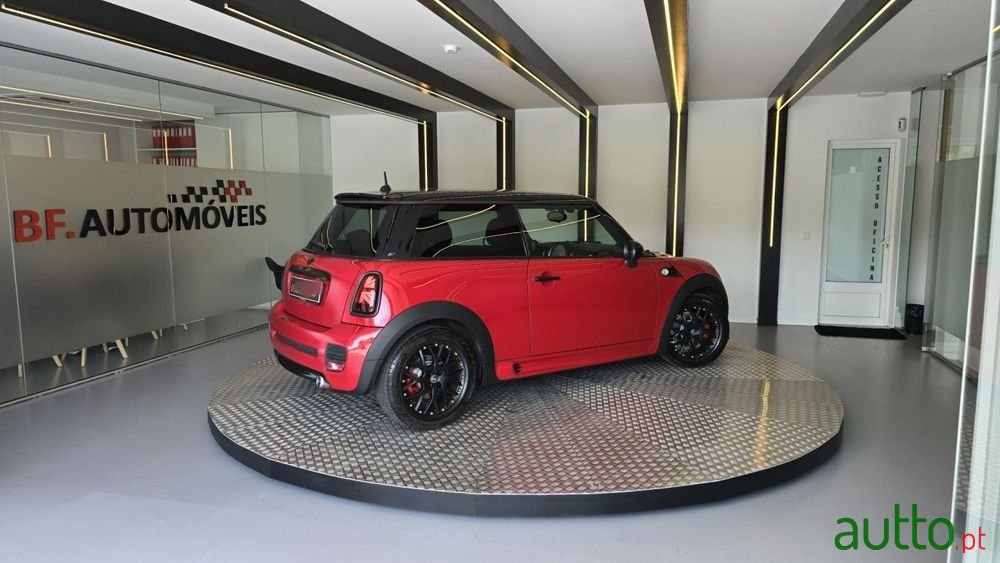 2011' MINI 3 Portas Cooper D photo #4