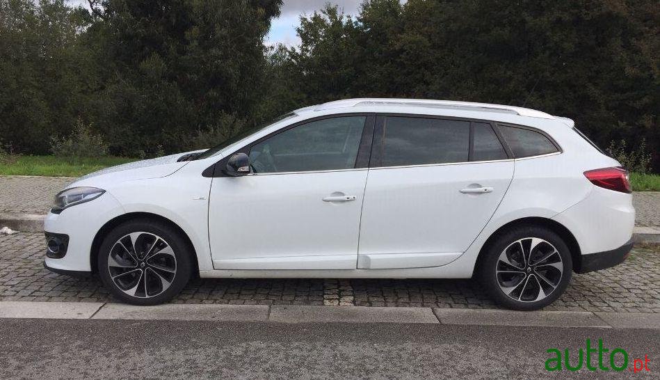 2015' Renault Megane Sport Tourer photo #1
