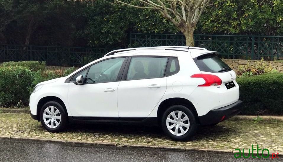 2015' Peugeot 2008 photo #5