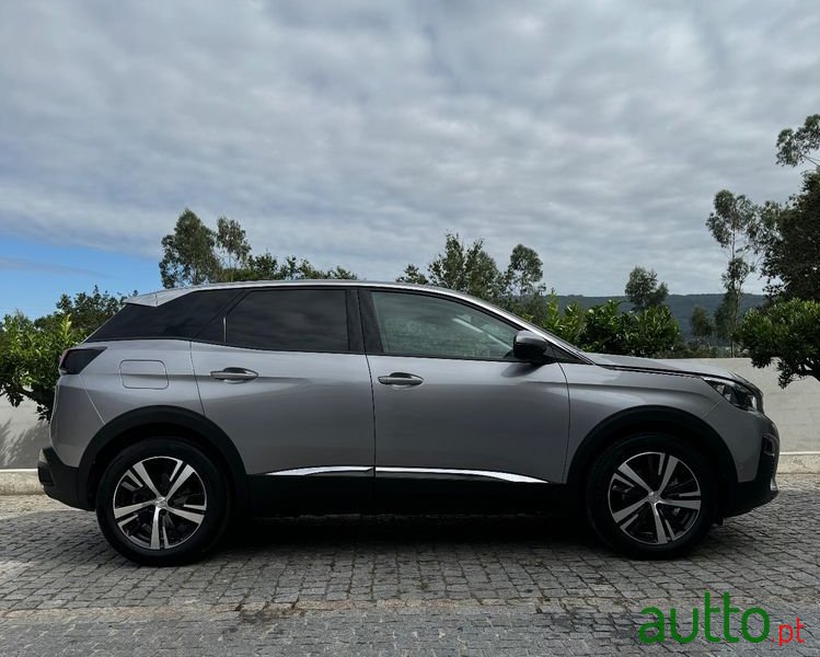 2019' Peugeot 3008 photo #5