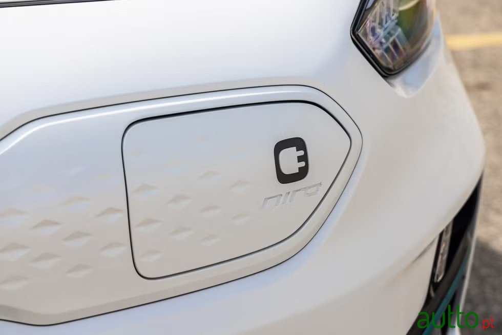 2021' Kia Niro photo #3