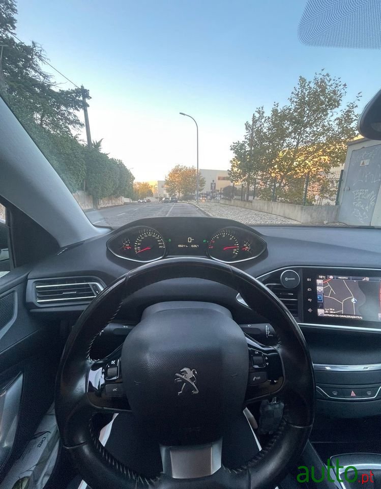 2016' Peugeot 308 1.6 Bluehdi Active photo #3