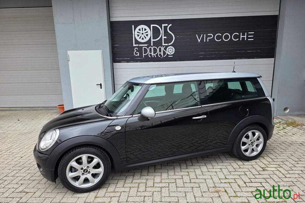 2009' MINI Clubman Cooper photo #4