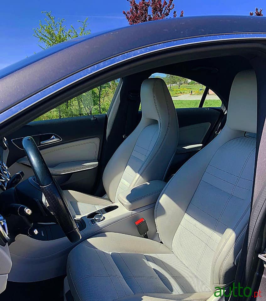 2015' Mercedes-Benz CLA 220 photo #3