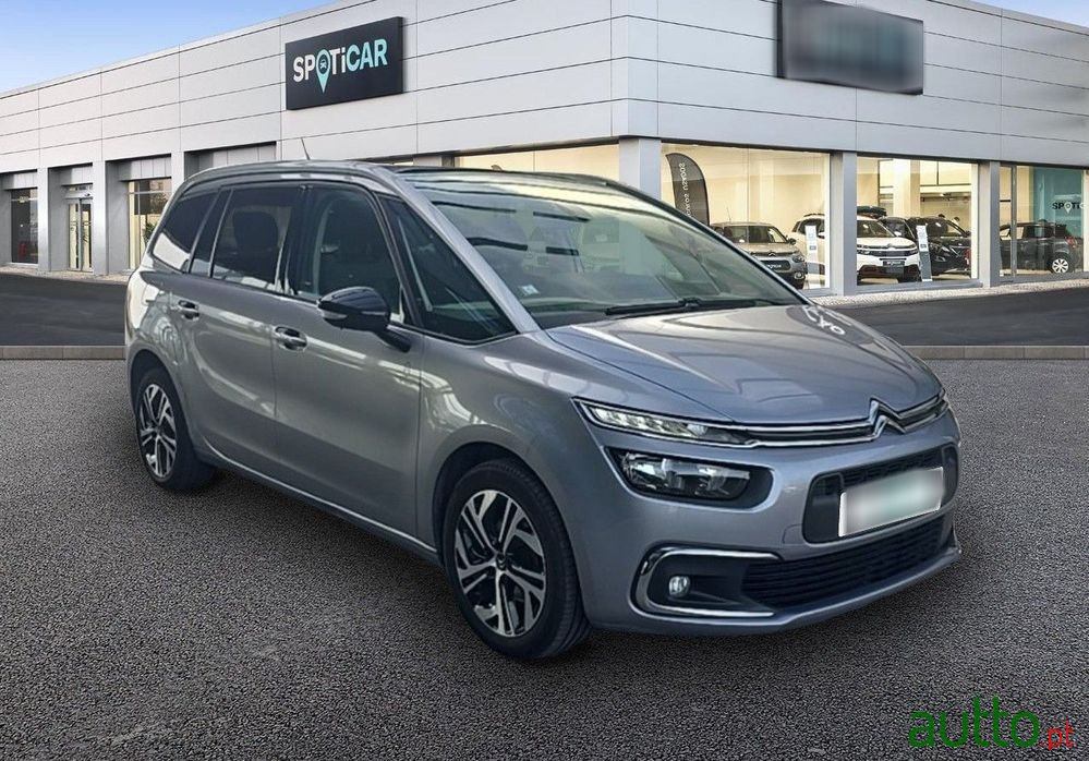2019' Citroen C4 Grand Picasso photo #3