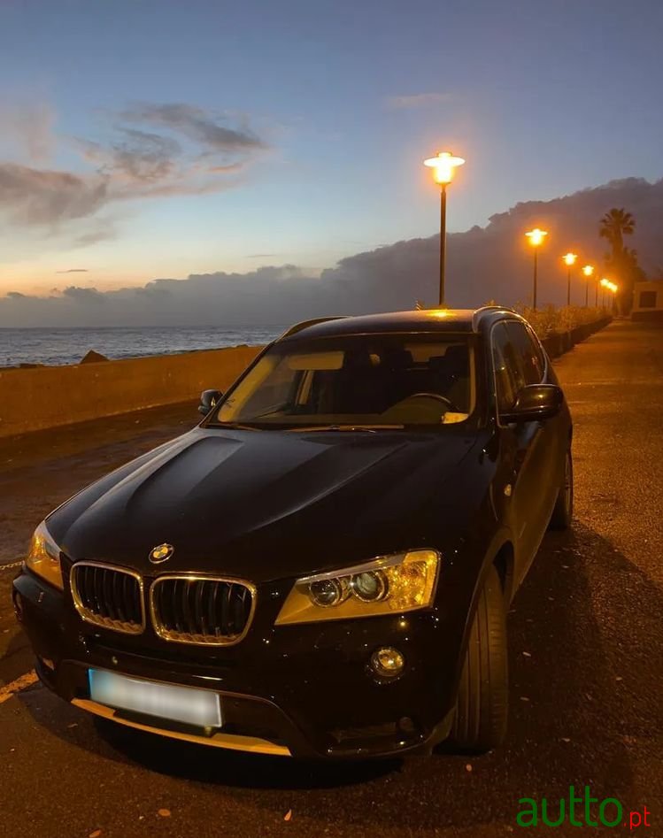 2011' BMW Série X 20 D Xdrive photo #2