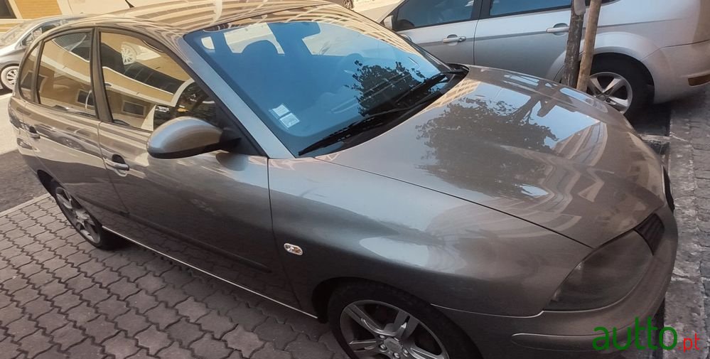 2004' SEAT Ibiza photo #5