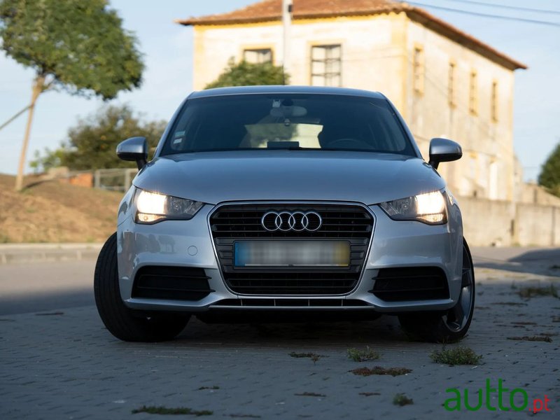 2013' Audi A1 Sportback photo #6