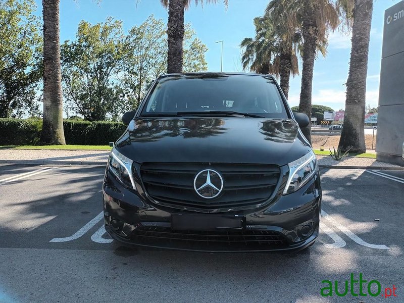 2022' Mercedes-Benz Vito Tourer photo #2