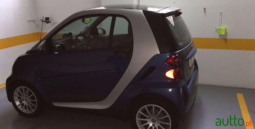 2010' Smart Fortwo 71 Cv photo #3