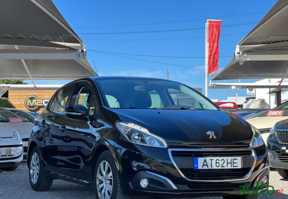 2016' Peugeot 208 photo #1