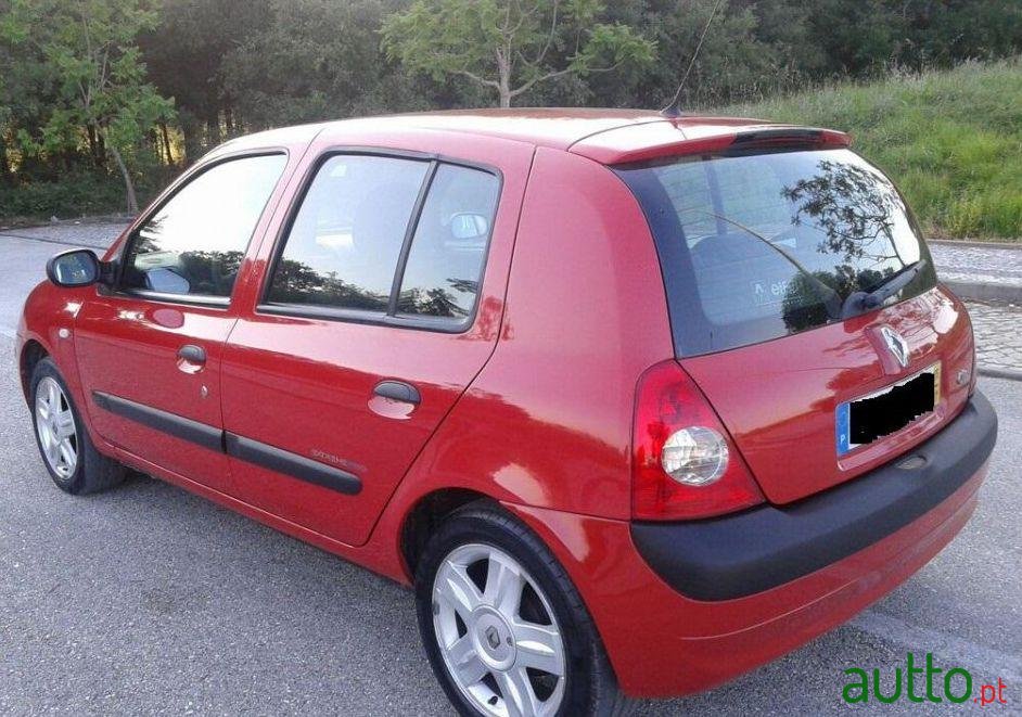 2005' Renault Clio 1.2 16V Extreme photo #2