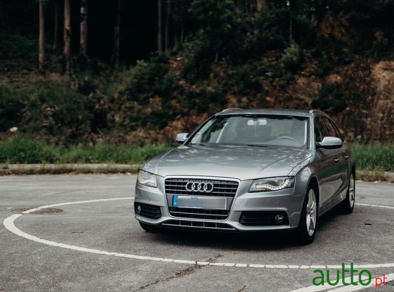 2010' Audi A4 Avant photo #3