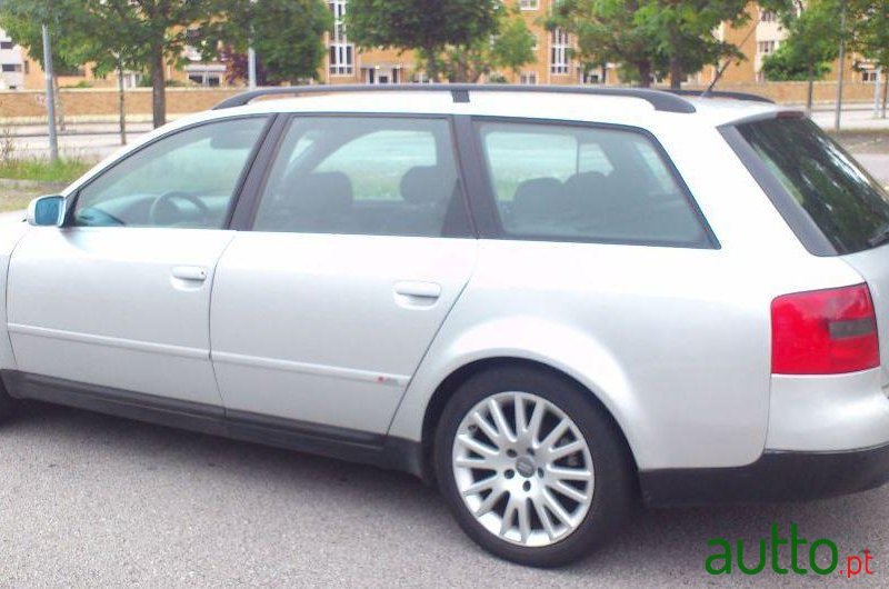2000' Audi A6 Avant photo #1